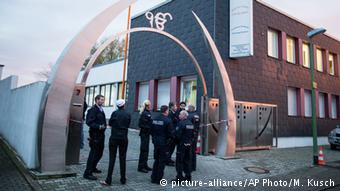 Deutschland Anschlag auf Sikh Tempel in Essen (picture-alliance/AP Photo/M. Kusch)
